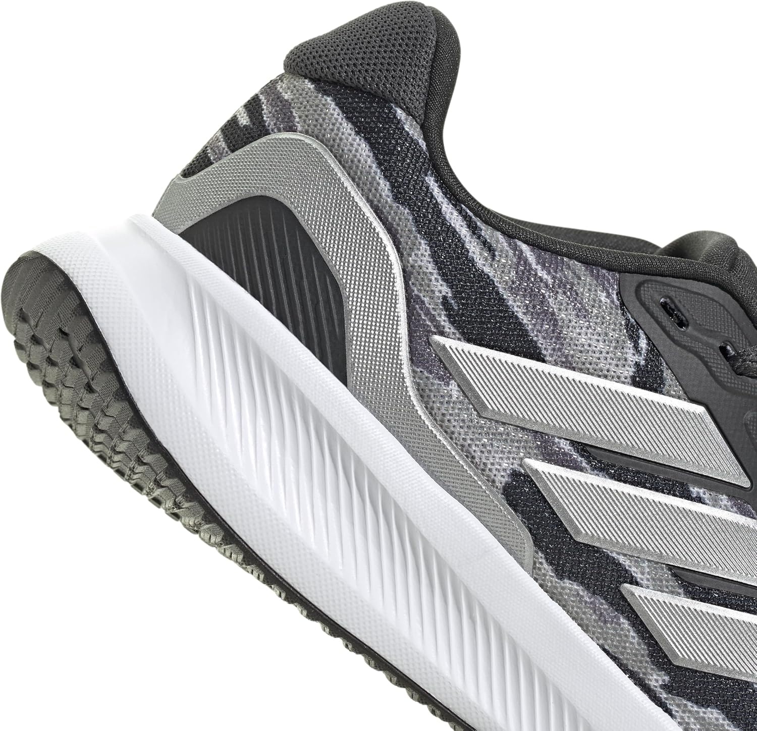 image:imageadidas UnisexChild Run Falcon 5Silver PebbleSilver MetallicCarbon