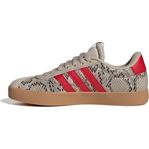 adidas Women’s VL Court 3.0 Sneaker(Wonder Beige/Better Scarlet/Gold Metallic)