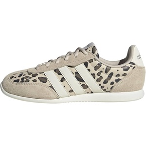 adidas Women’s Barreda Low(Crystal Linen/Off White/Black)