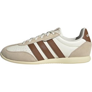 adidas Women’s Barreda Low(Off White/Warm Vanilla)