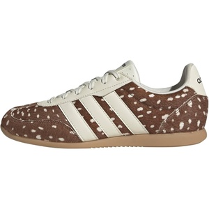 adidas Women’s Barreda Low(Preloved Brown/Off White/Shadow Brown)